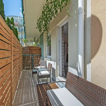 Mango Apartmán